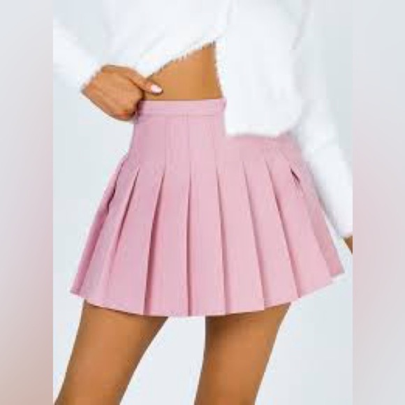 Y2K XIN YIZU Pink pleated mini skirt with shorts. Size XS NWOT - Picture 1 of 6